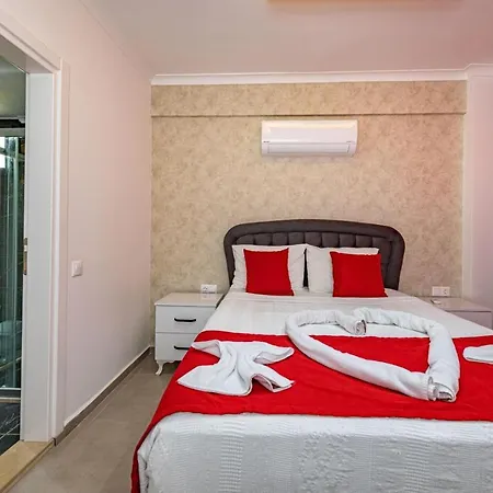 Villa 4 Bedroom In Hisaroenue Oeluedeniz- Gold Rose *