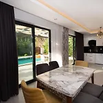 4 Bedroom In Hisaroenue Oeluedeniz- Gold Rose 빌라 *