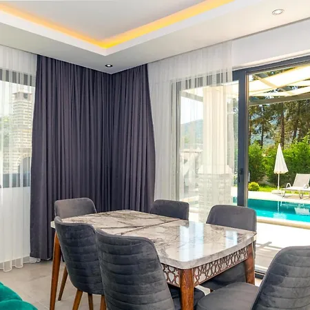 4 Bedroom In Hisaroenue Oeluedeniz- Gold Rose Willa Fethiye