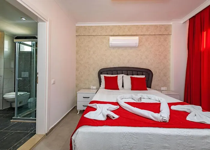 Villa 4 Bedroom In Hisaroenue Oeluedeniz- Gold Rose *