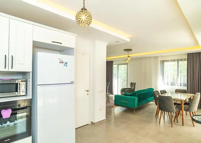 4 Bedroom In Hisaroenue Oeluedeniz- Gold Rose Villa