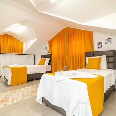 4 Bedroom In Hisaroenue Oeluedeniz- Gold Rose Fethiye