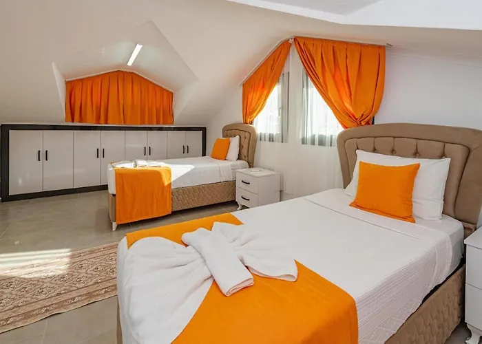 Villa 4 Bedroom In Hisaroenue Oeluedeniz- Gold Rose Fethiye