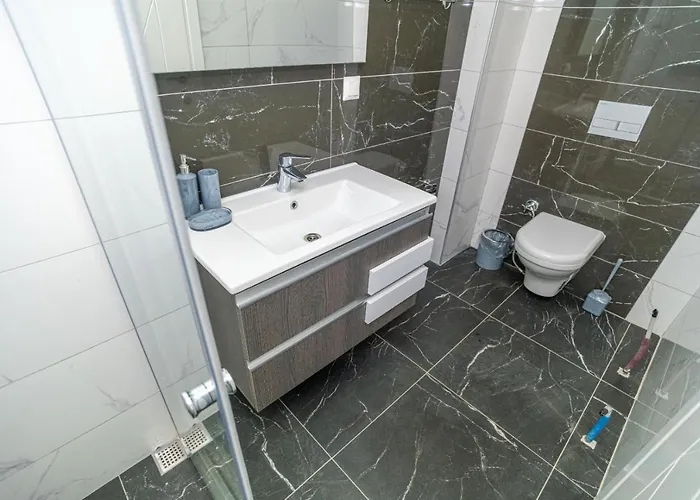 Villa 4 Bedroom In Hisaroenue Oeluedeniz- Gold Rose Fethiye